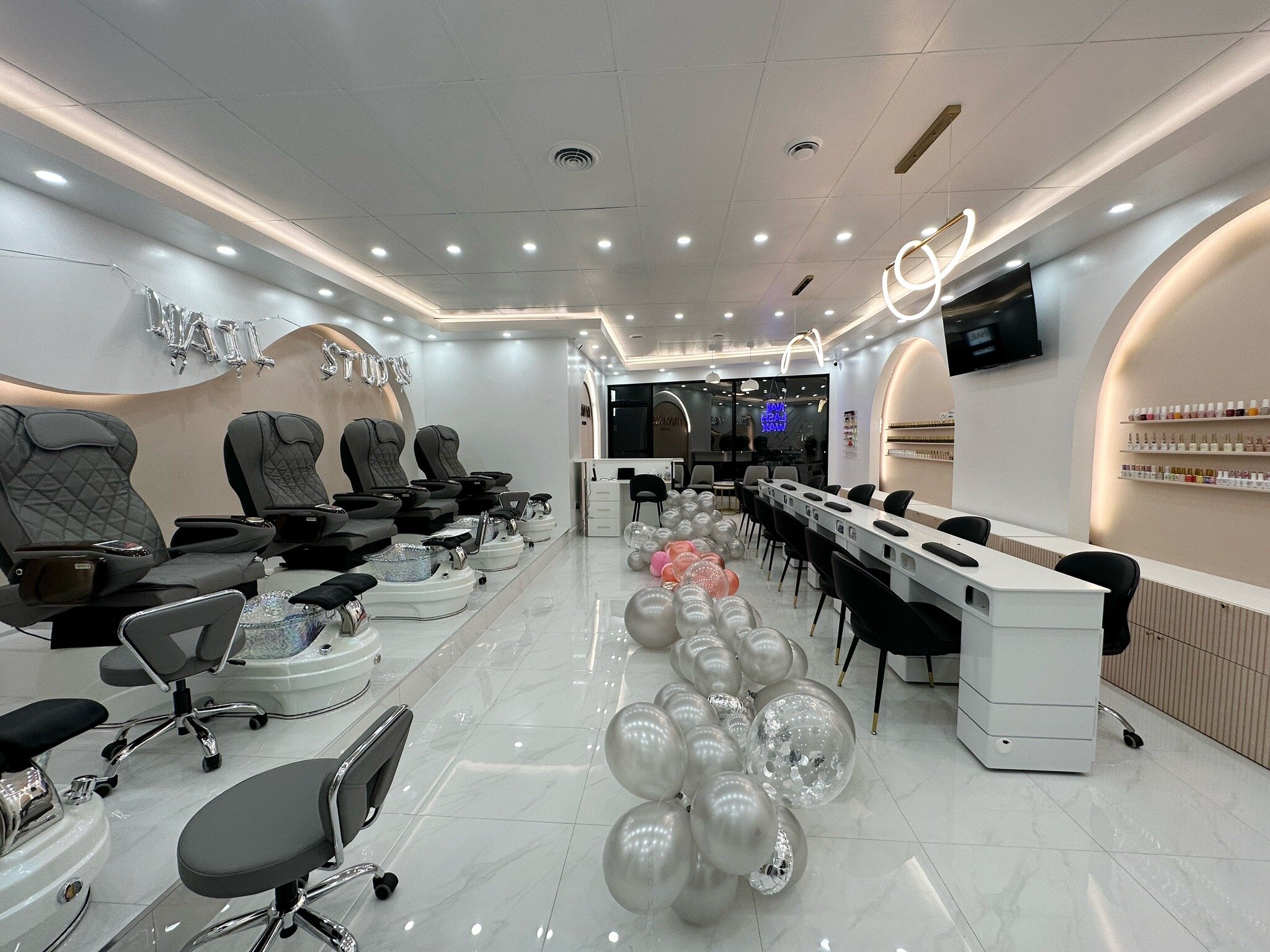 Tram Nail Studio interior